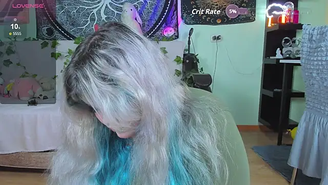 Snapshot of _CandyM1lky_ chatting on November 26, 2025, 6:35 am CandyM1lky online show from November 26, 2025, 6:35 am