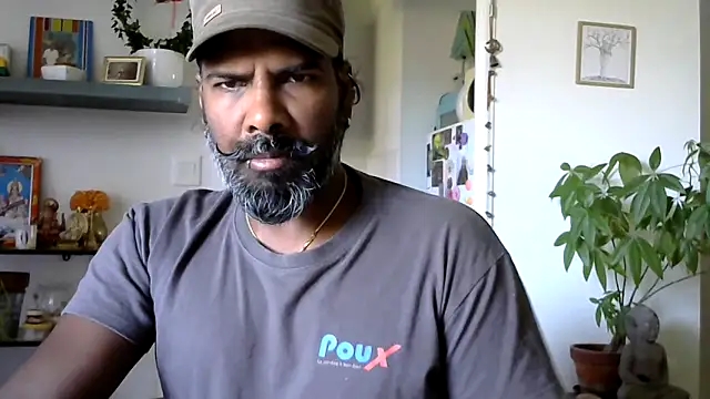 frenchblackc31 online show from June 12, 2026, 10:35 am