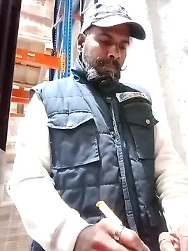 Snapshot of frenchblackc31 chatting on October 29, 2025, 10:14 am frenchblackc31 online show from October 29, 2025, 10:14 am