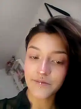 Snapshot of Emmantho chatting on October 11, 2025, 4:41 pm Emmantho online show from October 11, 2025, 4:41 pm