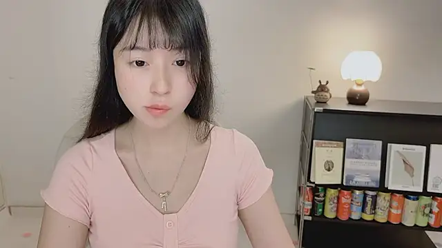 Snapshot of Onechestnut chatting on May 27, 2026, 9:05 am Onechestnut online show from May 27, 2026, 9:05 am