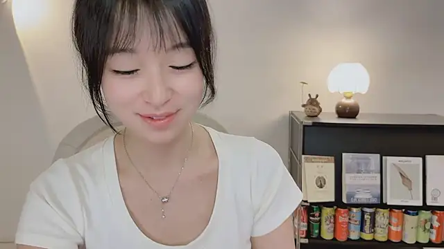 Snapshot of Onechestnut chatting on May 30, 2026, 9:37 am Onechestnut online show from May 30, 2026, 9:37 am