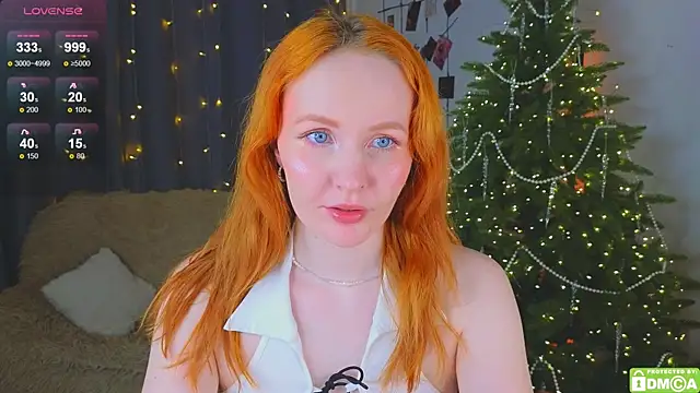 JoyceJones online show from December 15, 2025, 8:14 pm