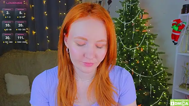 JoyceJones online show from December 22, 2025, 9:15 pm