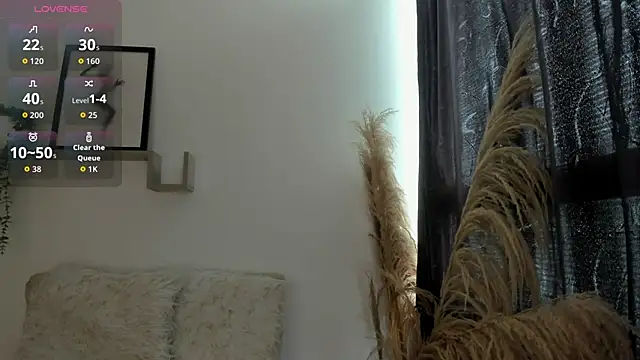 Samanta Monroe online show from December 5, 2025, 6:17 pm