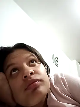 Snapshot of luluboobs9 chatting on February 2, 2026, 5:06 am luluboobs9 online show from February 2, 2026, 5:06 am