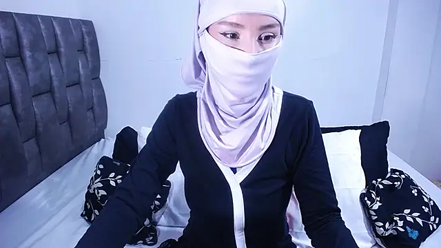 Snapshot of __Nahia chatting on November 4, 2025, 1:37 pm Nahia online show from November 4, 2025, 1:37 pm