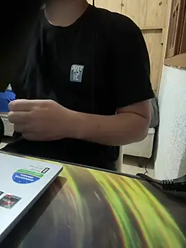 Brinquedo-da-zoe online show from February 24, 2026, 1:50 am