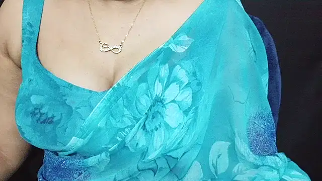 Anuforyou19 online show from November 18, 2025, 4:43 pm