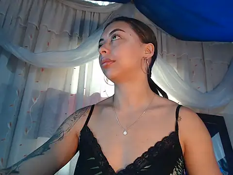 Snapshot of kendraof chatting on July 24, 2026, 2:46 pm kendraof online show from July 24, 2026, 2:46 pm