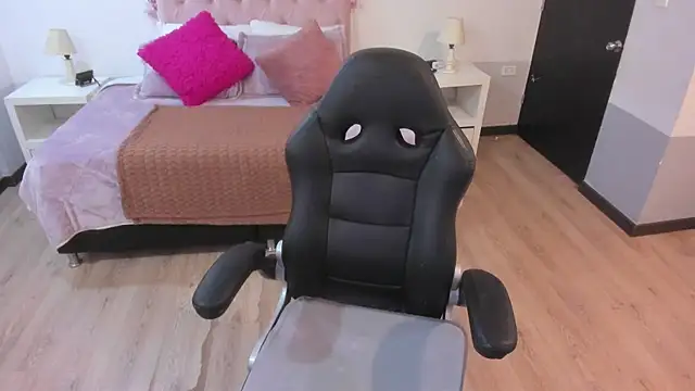 ebony fantasy2 online show from April 13, 2026, 11:36 am