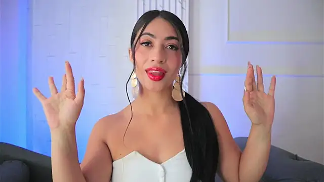 charlotterusso online show from November 27, 2025, 12:49 pm