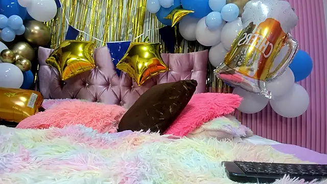 Mindy 19 online show from September 22, 2025, 11:00 pm