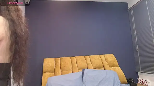 KendraaSimons online show from October 29, 2025, 7:57 pm