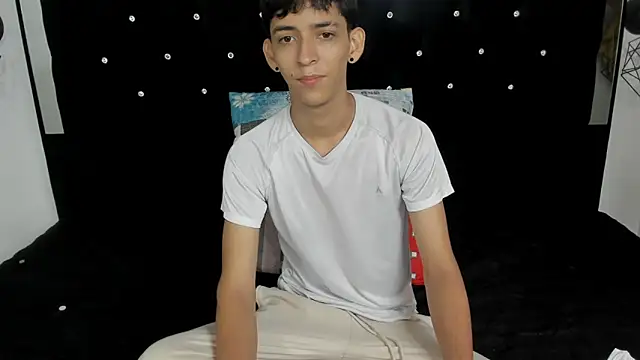 Sebas cat online show from April 11, 2026, 3:58 am