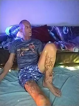 Snapshot of we_are_fucking_serious chatting on November 10, 2025, 12:04 am we are fucking serious online show from November 10, 2025, 12:04 am