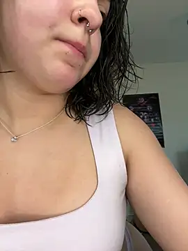 babykalirose online show from March 5, 2026, 9:00 pm