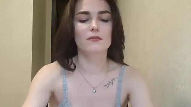 Silviaa a online show from April 2, 2026, 7:20 pm