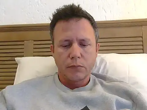Snapshot of TroyDieselXXX chatting on June 5, 2026, 6:52 am TroyDieselXXX online show from June 5, 2026, 6:52 am