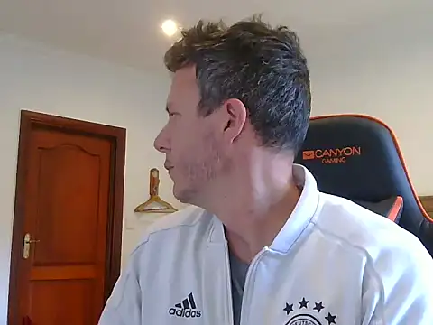 TroyDieselXXX online show from March 17, 2026, 5:10 am