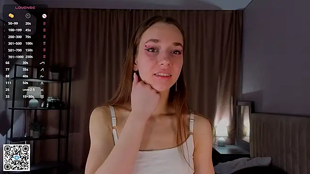 PetraHambelton online show from November 26, 2025, 4:12 am