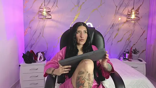 Snapshot of Scaarlettfox chatting on December 18, 2025, 3:11 am Scaarlettfox online show from December 18, 2025, 3:11 am