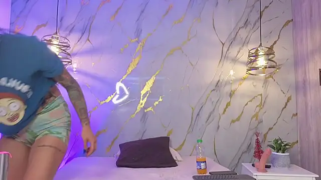 Snapshot of Scaarlettfox chatting on February 25, 2026, 7:47 pm Scaarlettfox online show from February 25, 2026, 7:47 pm