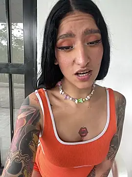 Snapshot of Scaarlettfox chatting on February 19, 2026, 6:38 pm Scaarlettfox online show from February 19, 2026, 6:38 pm