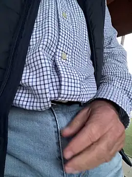 cyclone1212 online show from November 14, 2025, 11:47 am