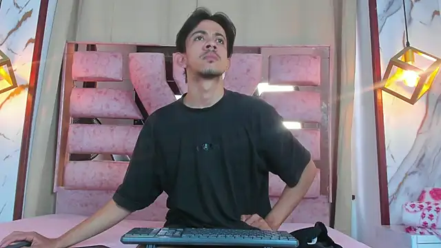 Snapshot of kameron_and_Nick chatting on December 14, 2025, 7:52 pm kameron and Nick online show from December 14, 2025, 7:52 pm