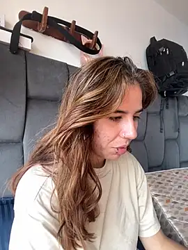 AllieYourGirl online show from October 18, 2025, 2:19 pm