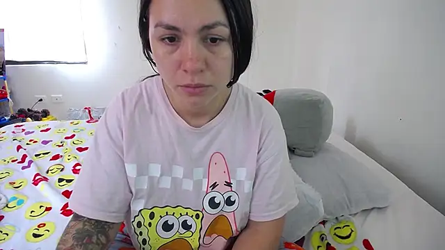 Snapshot of Zoe_Rowan chatting on November 15, 2025, 2:54 pm Zoe Rowan online show from November 15, 2025, 2:54 pm