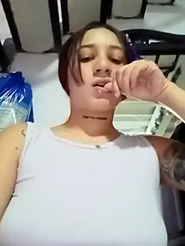 Snapshot of Arii_collins1 chatting on December 2, 2025, 10:33 pm Arii collins1 online show from December 2, 2025, 10:33 pm