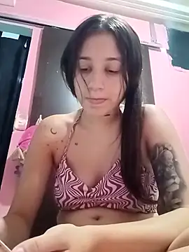 Snapshot of Arii_collins1 chatting on October 28, 2025, 5:01 pm Arii collins1 online show from October 28, 2025, 5:01 pm