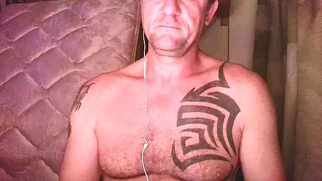 Yournaughty online show from July 16, 2026, 5:04 am