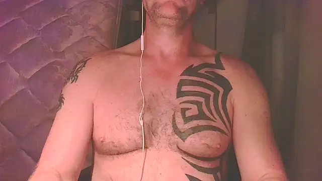 Yournaughty online show from October 27, 2025, 4:13 am