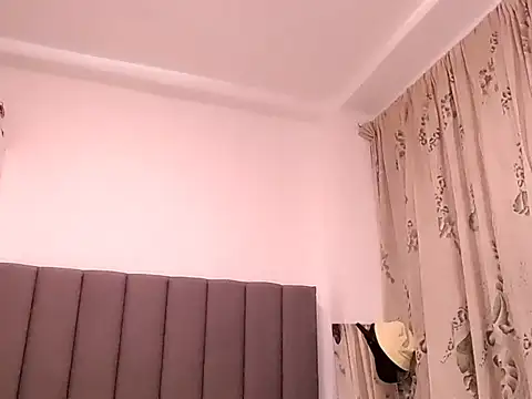 saara johnson496 online show from May 15, 2026, 11:58 pm