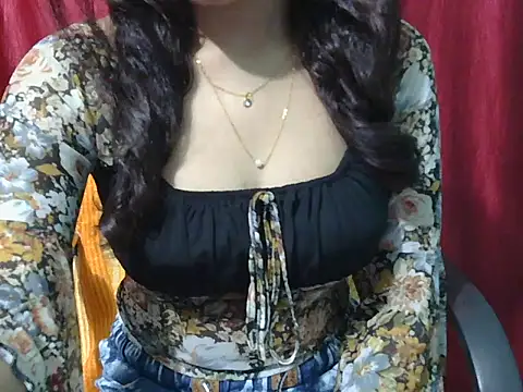 Snapshot of lovely_soniya chatting on March 17, 2026, 4:48 am lovely soniya online show from March 17, 2026, 4:48 am