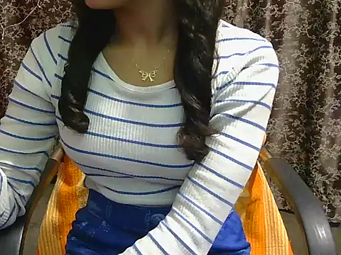 Snapshot of lovely_soniya chatting on February 6, 2026, 6:31 am lovely soniya online show from February 6, 2026, 6:31 am