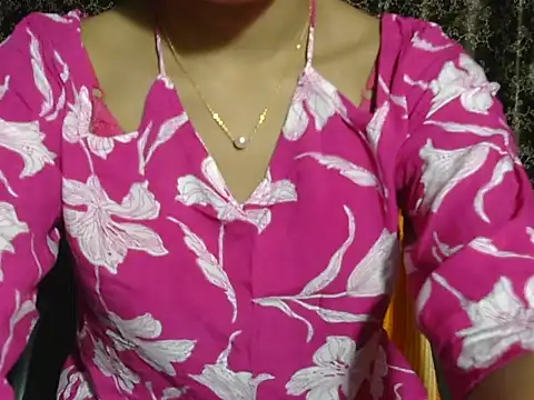 Snapshot of lovely_soniya chatting on March 28, 2026, 7:09 am lovely soniya online show from March 28, 2026, 7:09 am