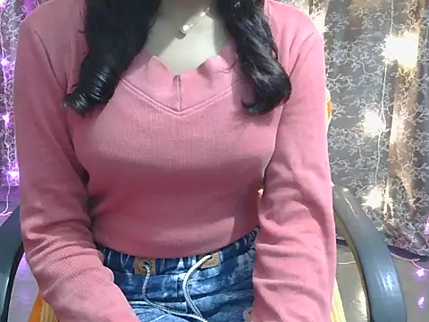 Snapshot of lovely_soniya chatting on December 20, 2025, 5:32 am lovely soniya online show from December 20, 2025, 5:32 am