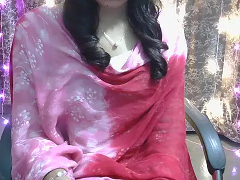 Snapshot of lovely_soniya chatting on December 18, 2025, 5:45 am lovely soniya online show from December 18, 2025, 5:45 am