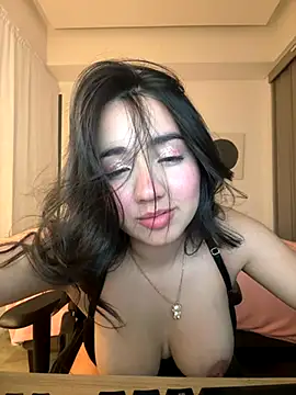 Snapshot of Michelle_Zoe chatting on December 3, 2025, 2:34 am Michelle Zoe online show from December 3, 2025, 2:34 am