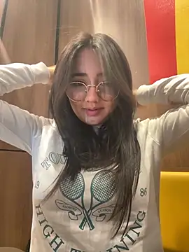 Snapshot of Michelle_Zoe chatting on October 30, 2025, 6:01 am Michelle Zoe online show from October 30, 2025, 6:01 am