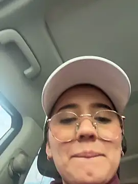 Snapshot of Michelle_Zoe chatting on October 4, 2025, 7:04 pm Michelle Zoe online show from October 4, 2025, 7:04 pm