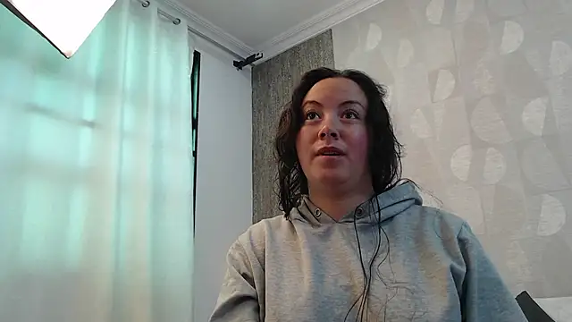 Snapshot of elamurray chatting on September 13, 2025, 11:10 am elamurray online show from September 13, 2025, 11:10 am