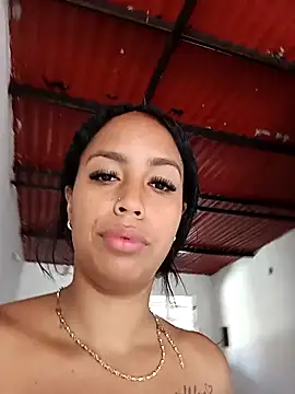 Fernanda30 online show from October 13, 2025, 2:51 pm