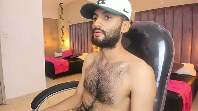 Snapshot of Ryan_Jackson_ chatting on November 4, 2025, 4:16 am Ryan Jackson online show from November 4, 2025, 4:16 am