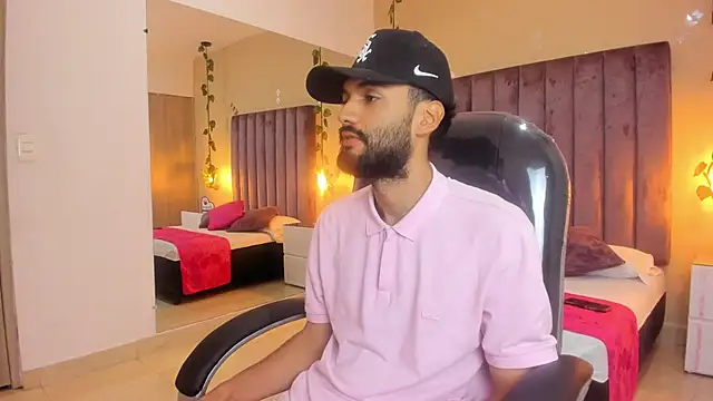 Snapshot of Ryan_Jackson_ chatting on November 2, 2025, 4:17 am Ryan Jackson online show from November 2, 2025, 4:17 am