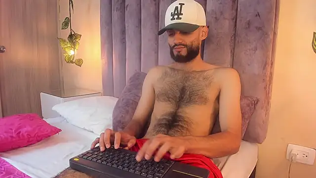 Snapshot of Ryan_Jackson_ chatting on November 20, 2025, 4:46 am Ryan Jackson online show from November 20, 2025, 4:46 am